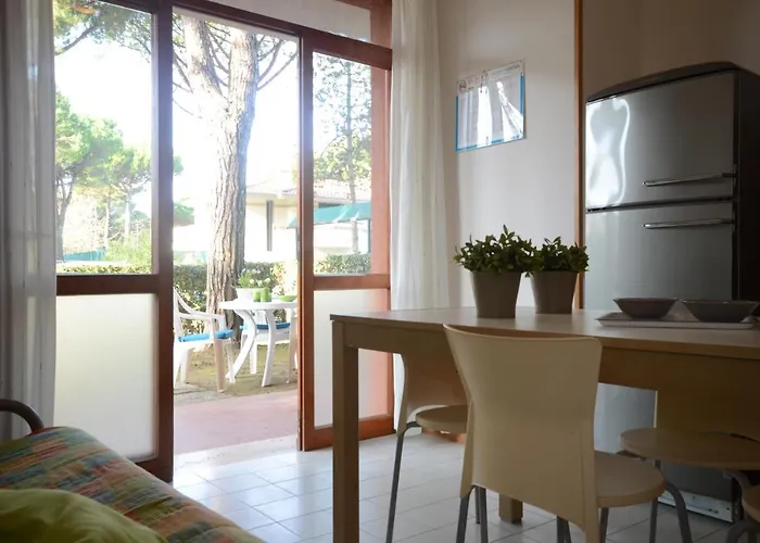 Апартаменты Villaggio Delle Meduse *